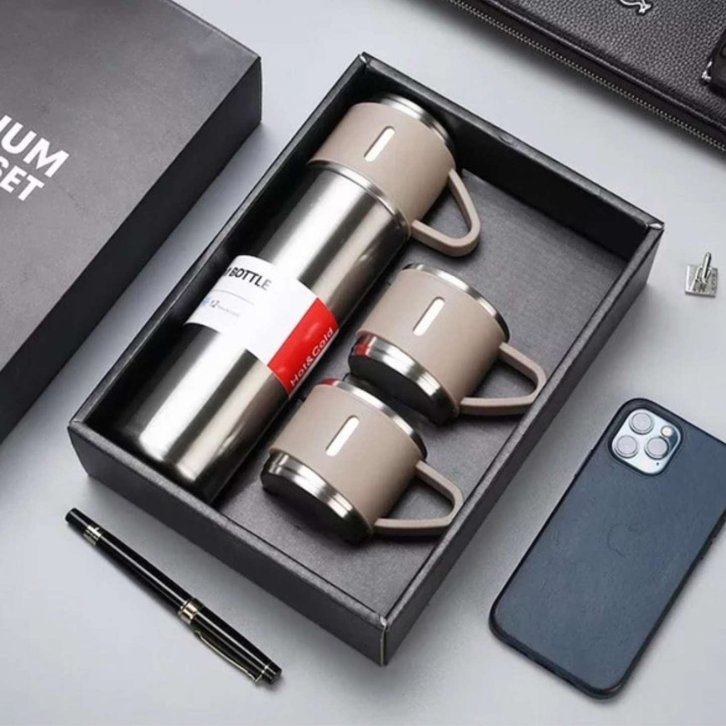 12 Saat Sıcak & Soğuk Tutma Garantili – 500 ml 304 Paslanmaz Çelik Termos Seti (3 Bardaklı)